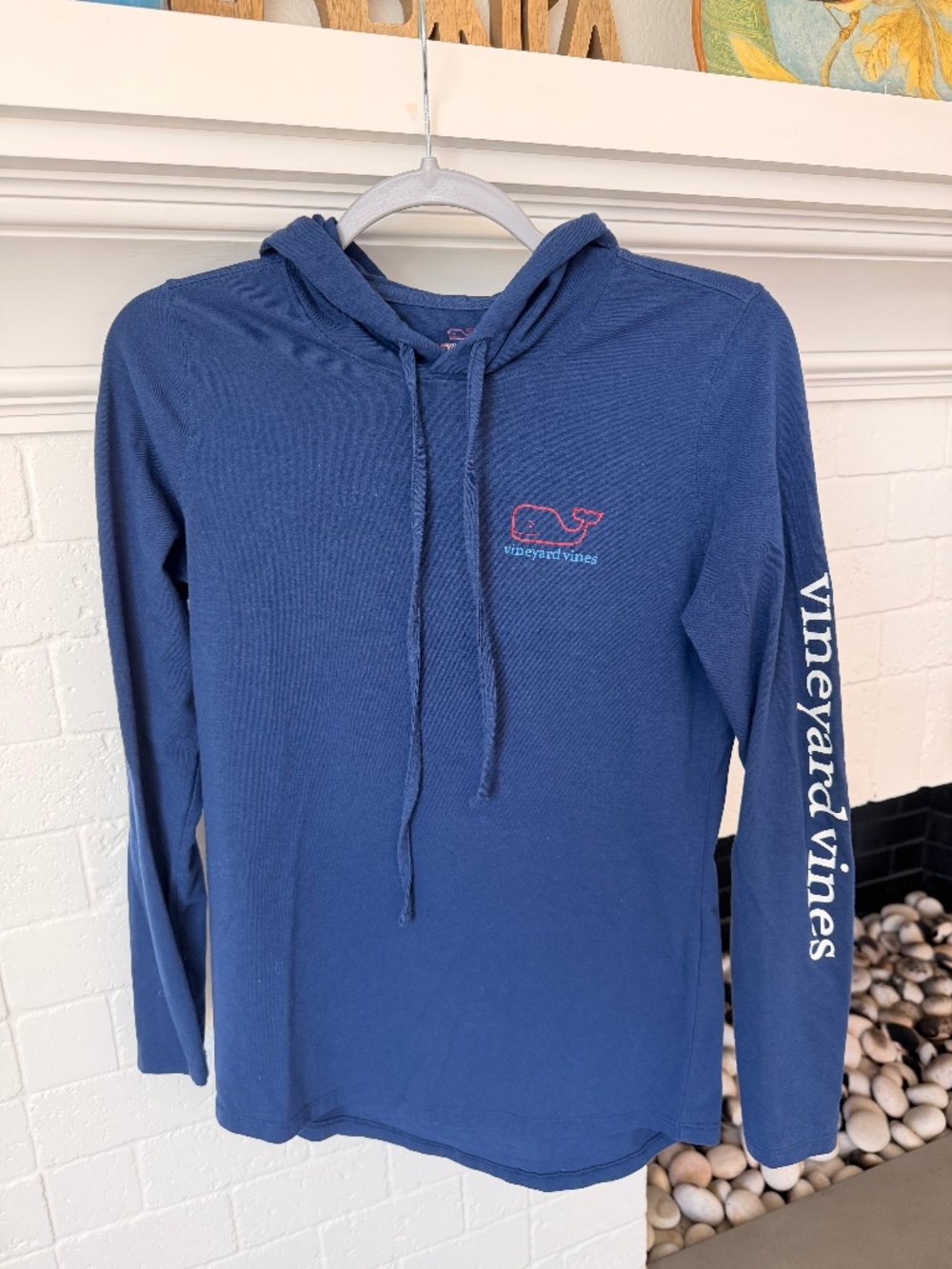 EUC Vineyard Vines Whale Long-Sleeve Hoodie Shirt. Size XXS